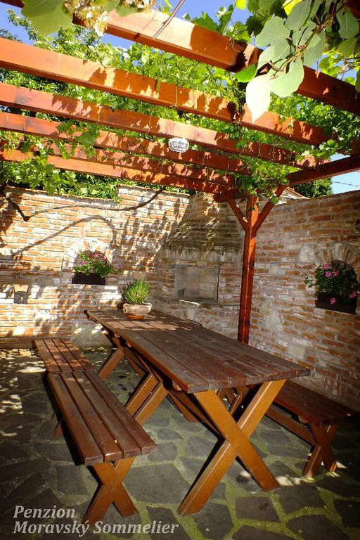 Penzion Moravský sommeliér Valtice Exterior foto