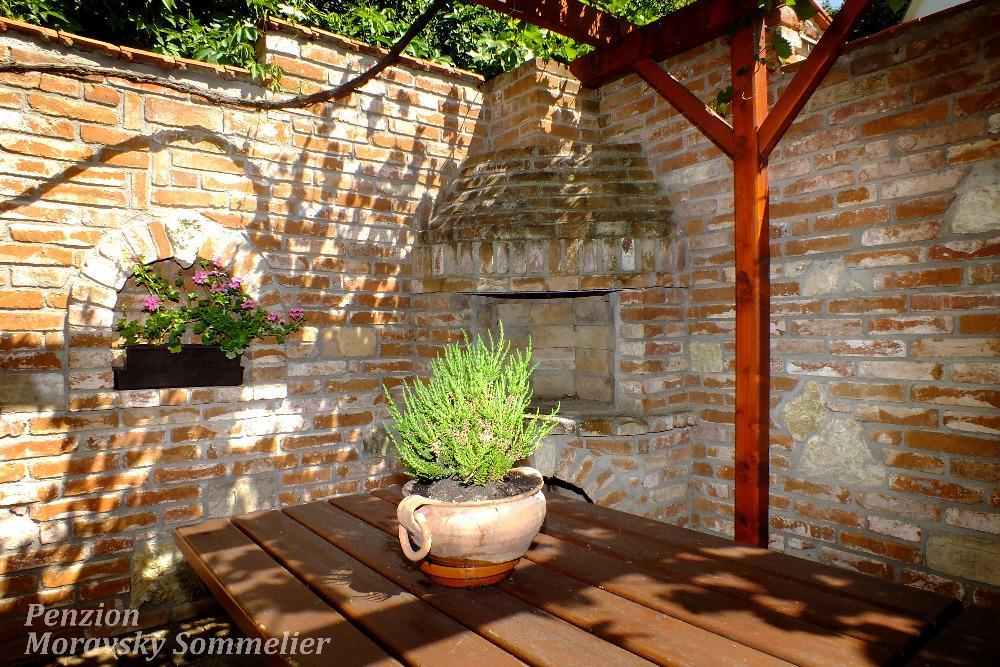 Penzion Moravský sommeliér Valtice Exterior foto